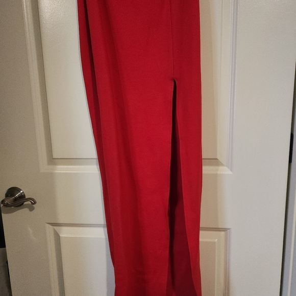 Superdown Ryleigh strapless red maxi dress - Picture 6 of 8